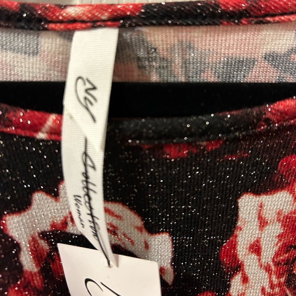 NY Collection Woman 2X Black and Red Floral Blouse w/Silver Sparkles Knot NWT - Picture 2 of 6
